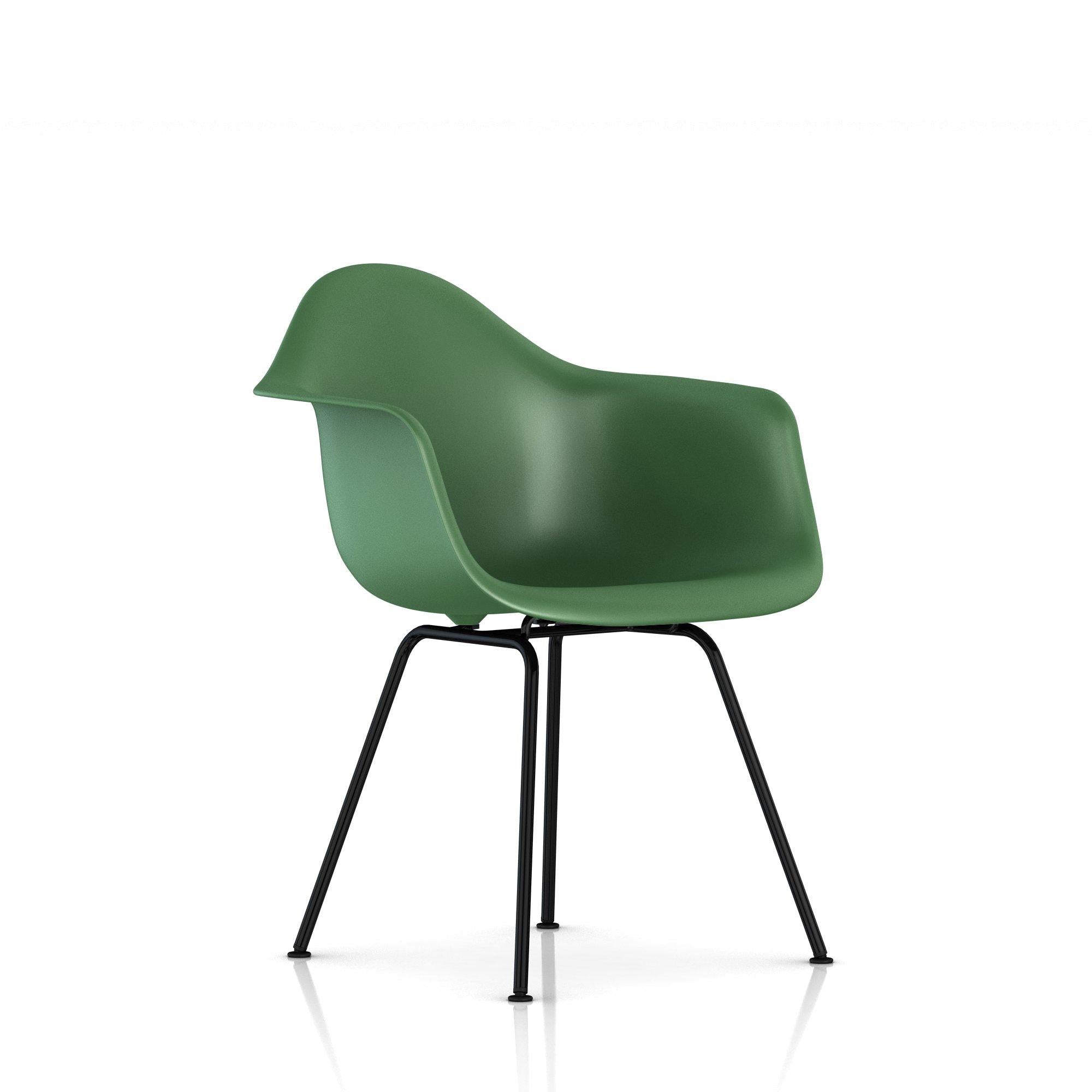 Herman Miller - Eames Molded Plastic Armchair 4-leg Base - Dining Chair 