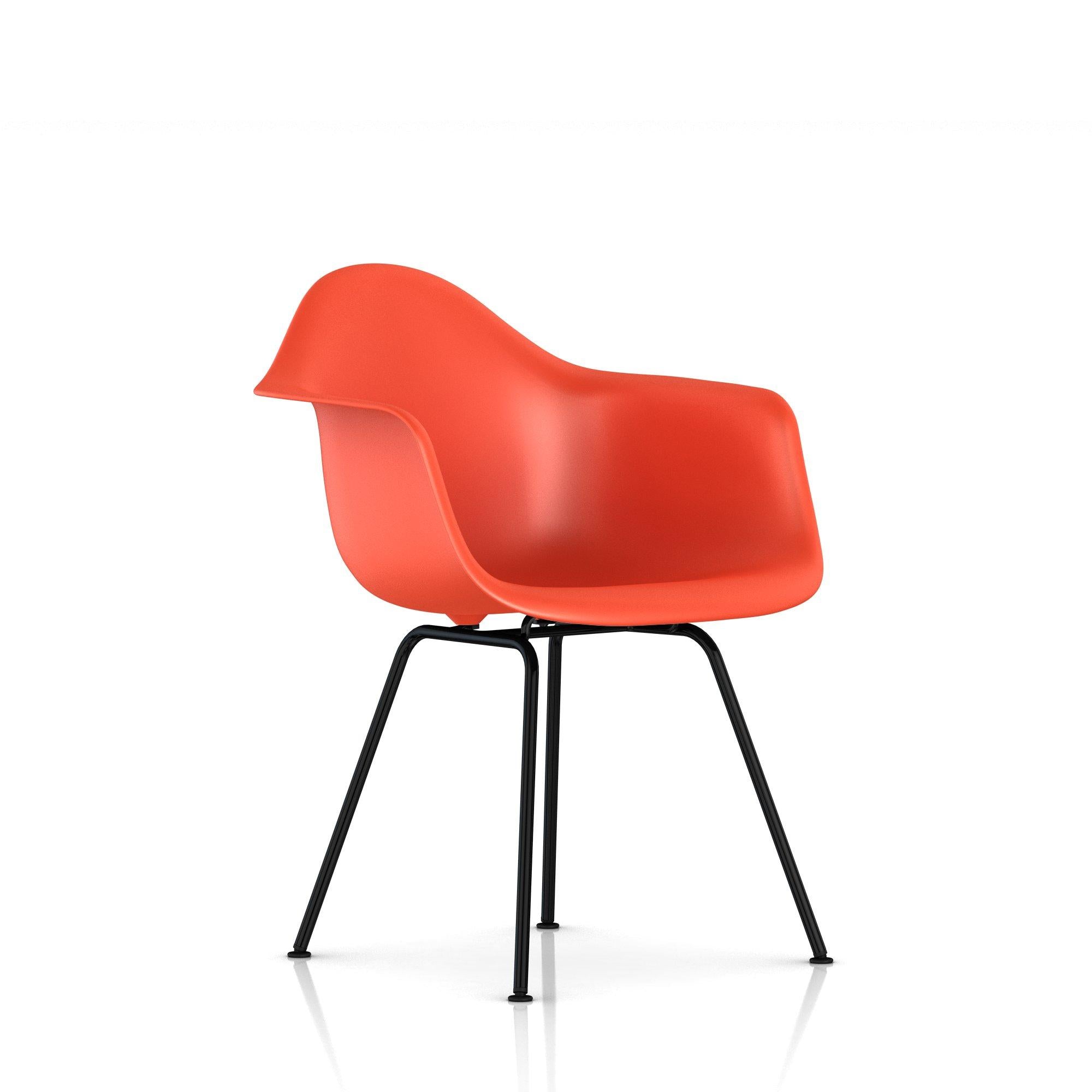 Herman Miller - Eames Molded Plastic Armchair 4-leg Base - Dining Chair 