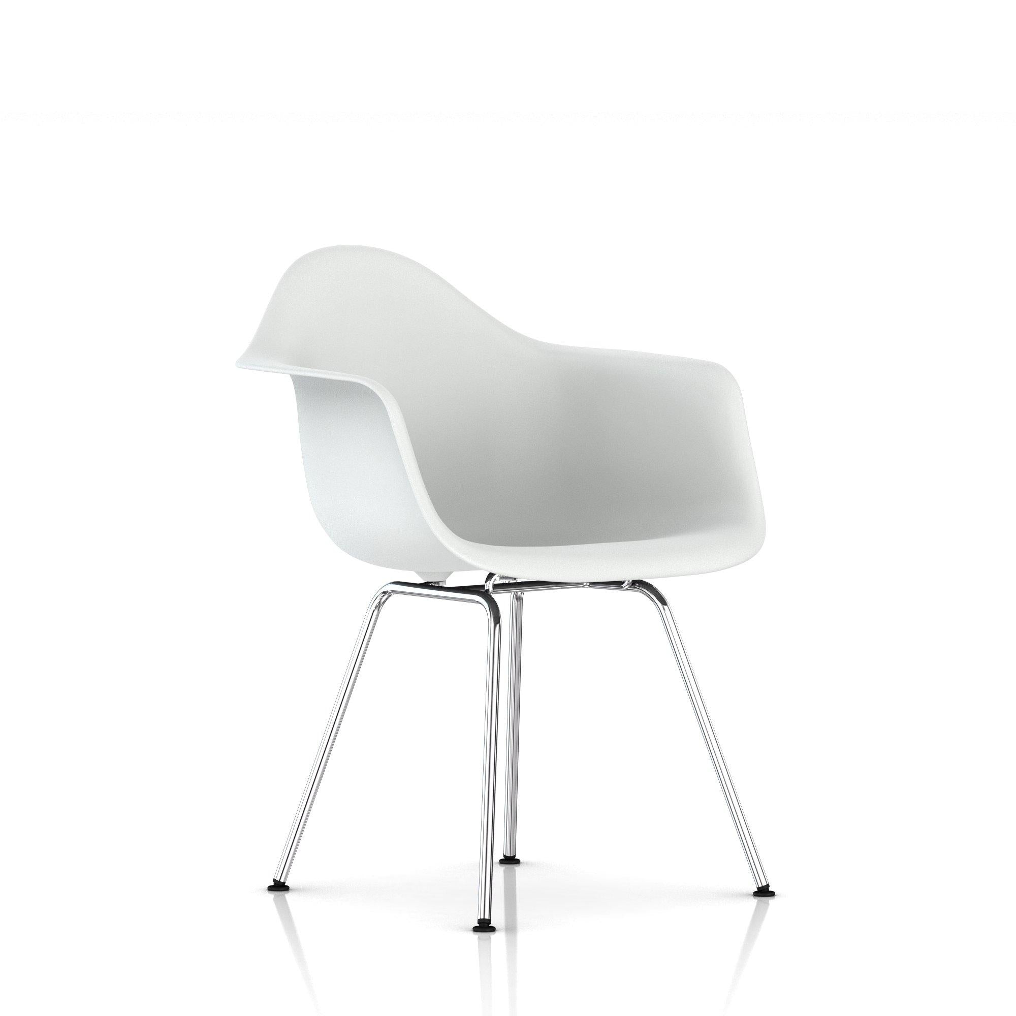 Herman Miller - Eames Molded Plastic Armchair 4-leg Base - Dining Chair 