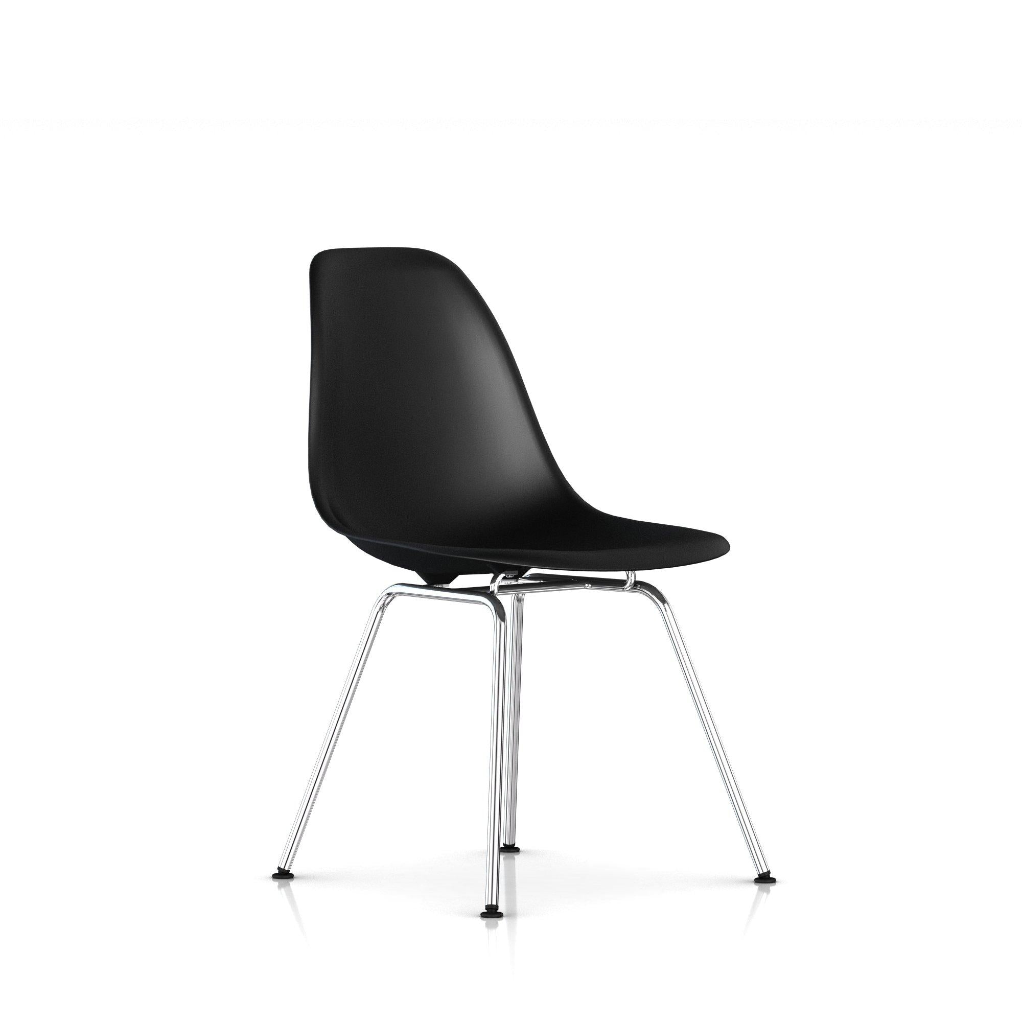 Herman Miller - Eames Molded Plastic Side Chair 4-leg Base - Dining Chair 