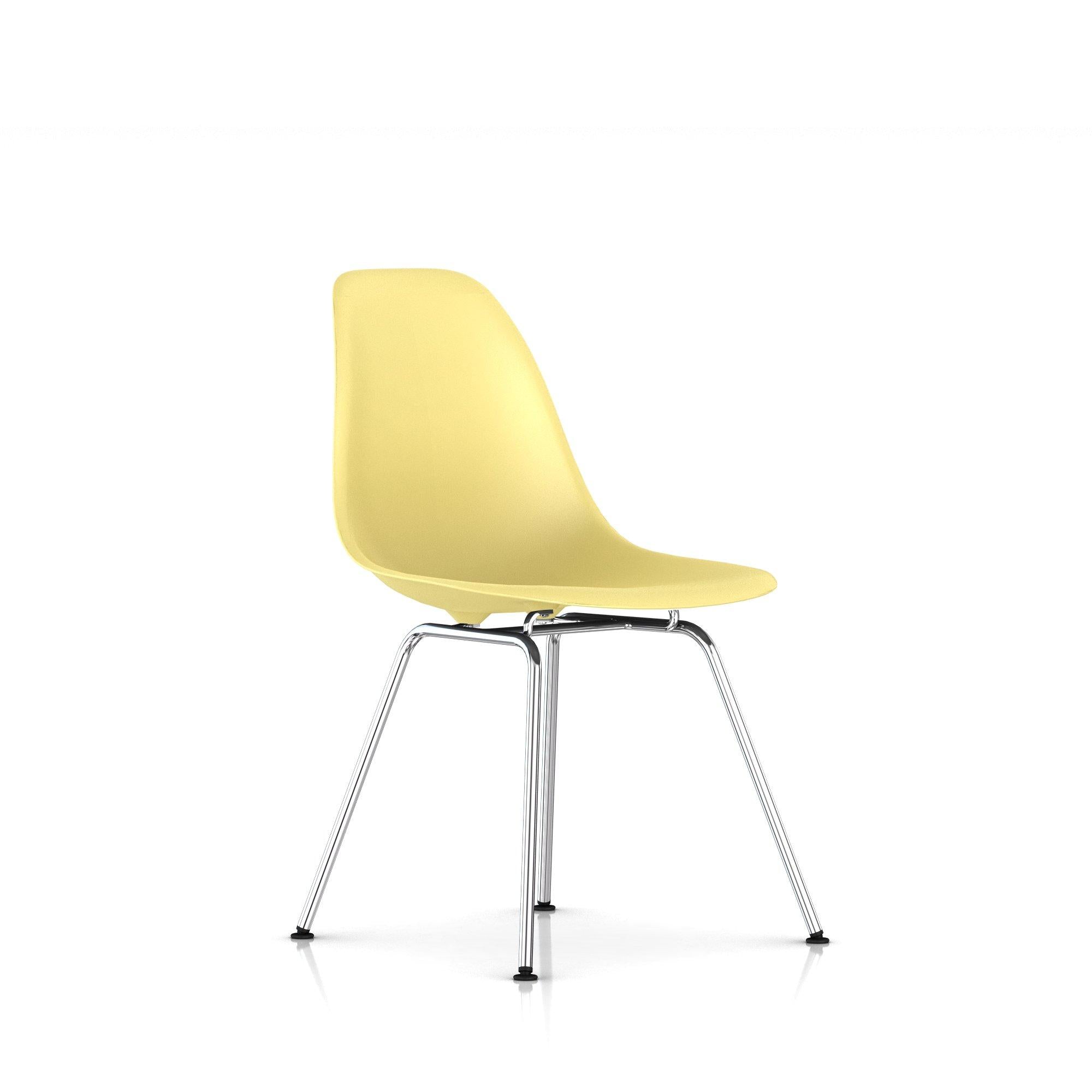 Herman Miller - Eames Molded Plastic Side Chair 4-leg Base - Dining Chair 