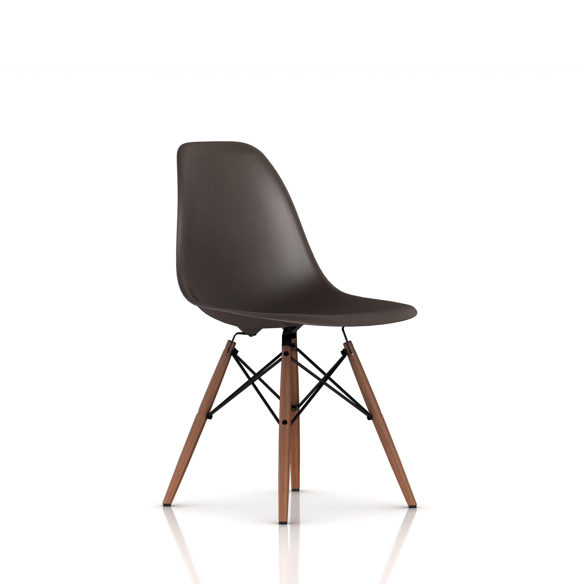 Herman Miller - Eames Molded Plastic Side Chair Dowel Base - Dining Chair 