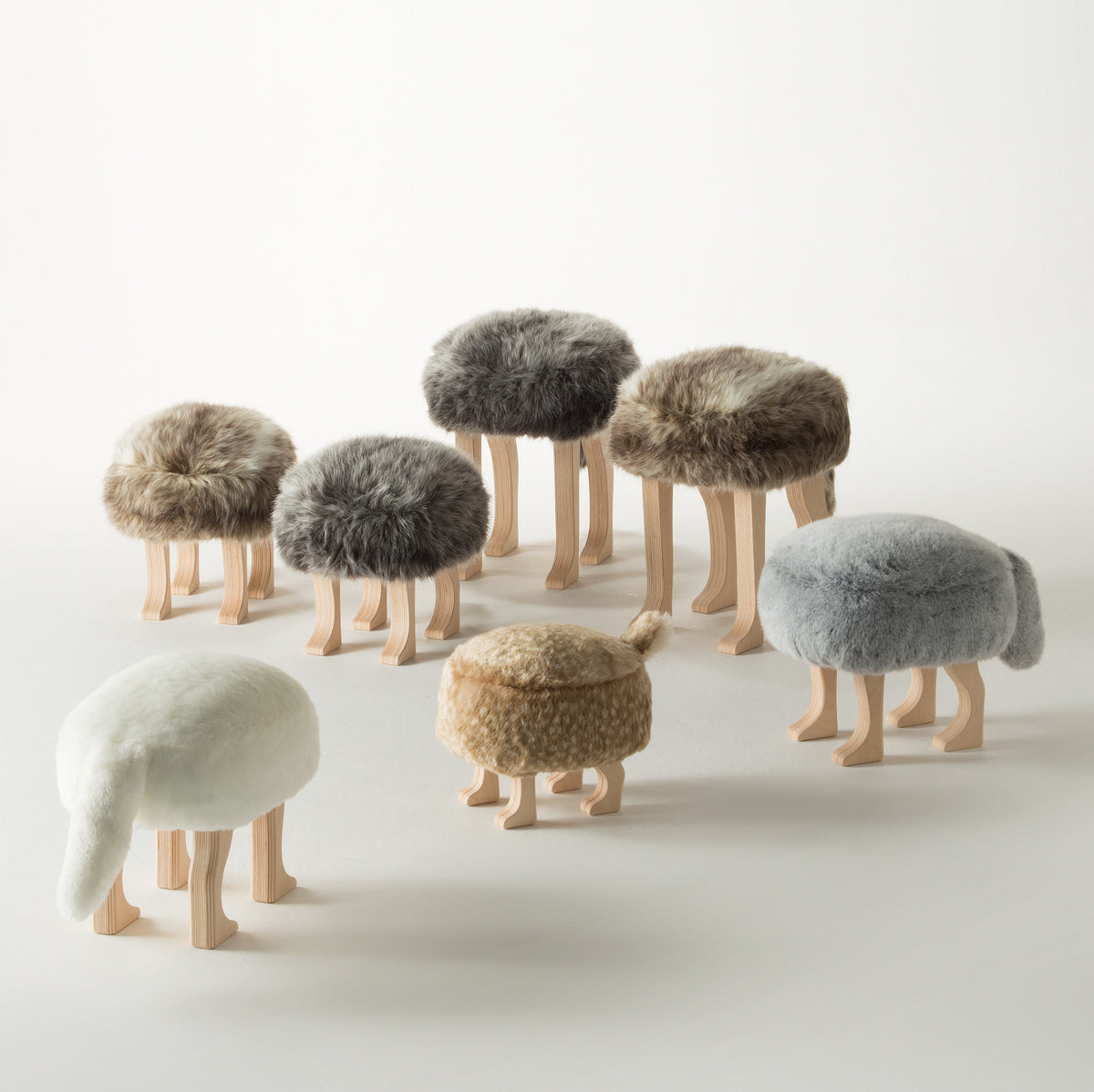 Takumi Kohgei - Animal Stool_Wolf Gray L - Stool 