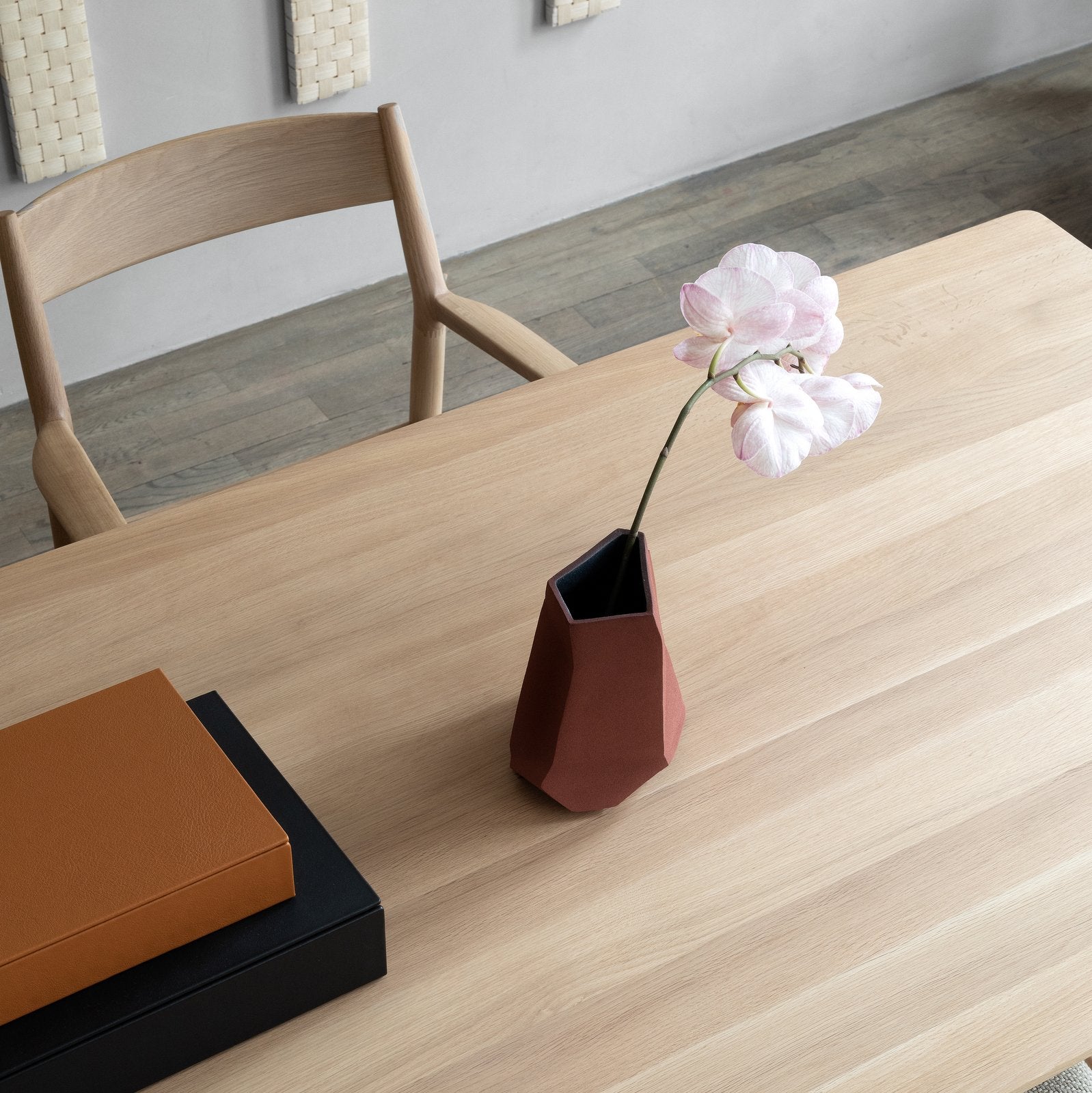 Karimoku Case Study - KCS Dining Table N-DT01 - Dining Table 